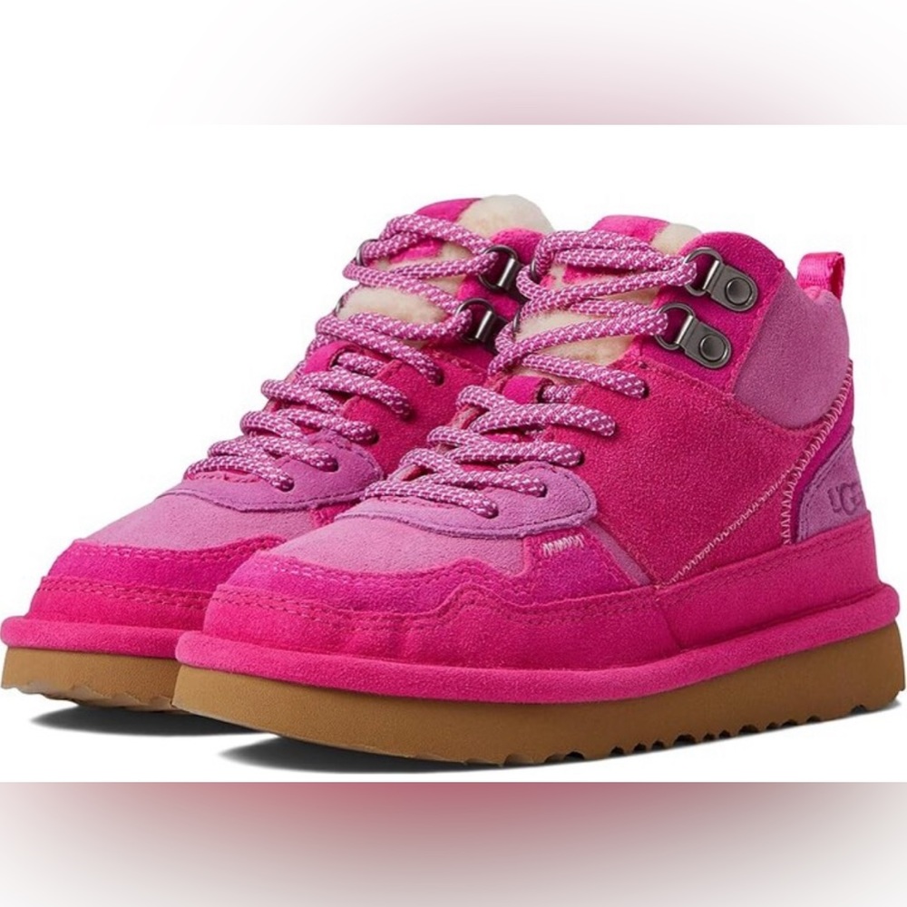 Beautiful little girls hot pink uggs